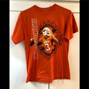 Oklahoma State Univ. football collage T-shirt.
